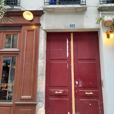 Cosy 2 Pieces Typiquement Parisien A Notre-Dame Leilighet Eksteriør bilde